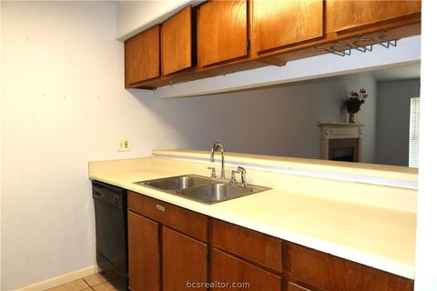 Tiny photo for 1500 Olympia Way #31, College Station, TX 77840 (MLS # 26005336)