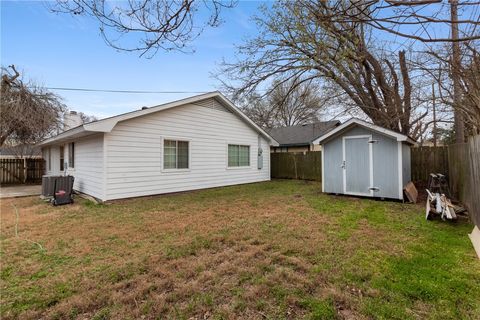 Tiny photo for 2919 Fairchild Drive, Bryan, TX 77803 (MLS # 26002327)