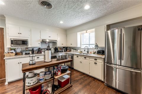 Tiny photo for 1304 E Main Street, Madisonville, TX 77864 (MLS # 26006877)