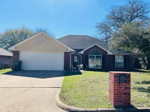 Photo of 2007 Broken Arrow Circle, Bryan, TX 77807 (MLS # 26004908)