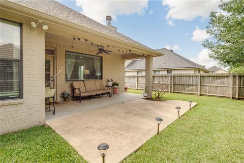 Tiny photo for 803 Emerald Dove Avenue, College Station, TX 77845 (MLS # 26005685)