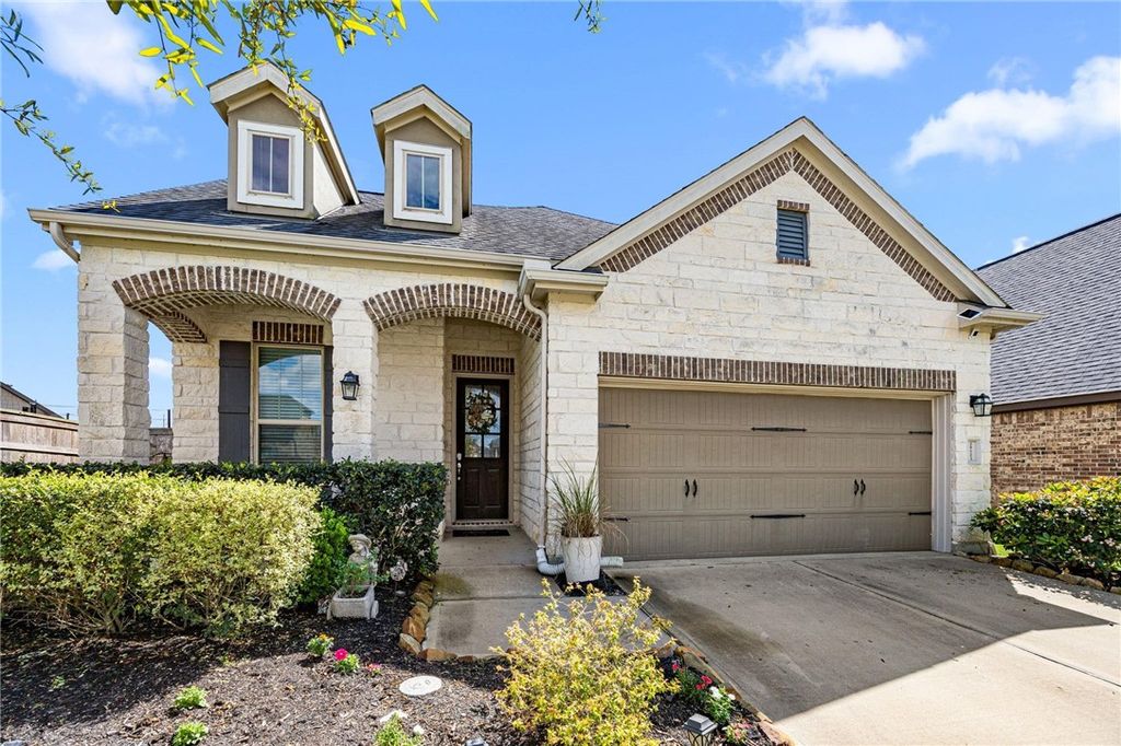 Photo of 29123 Sage Meadow Trail Trl, Fulshear, TX 77441 (MLS # 26004683)