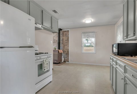 Tiny photo for 9769 FM 2096, Franklin, TX 77856 (MLS # 26010769)