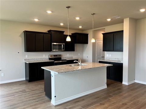 Tiny photo for 2176 Chief Street, Bryan, TX 77807 (MLS # 25010616)