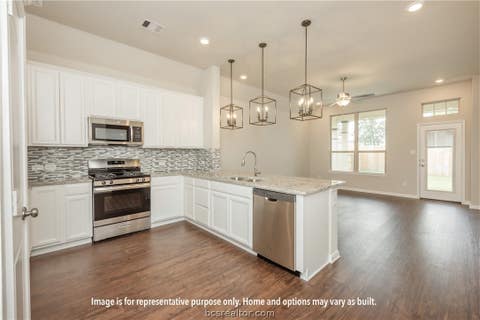 Tiny photo for 1527 Birdie Court, Navasota, TX 77868 (MLS # 26010327)