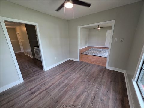 Tiny photo for 206 Gibbs Street, Navasota, TX 77868 (MLS # 26006273)