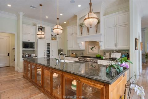 Tiny photo for 4211 Serrano Court, Bryan, TX 77802 (MLS # 26005348)