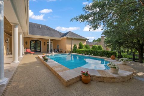 Tiny photo for 4211 Serrano Court, Bryan, TX 77802 (MLS # 26005348)