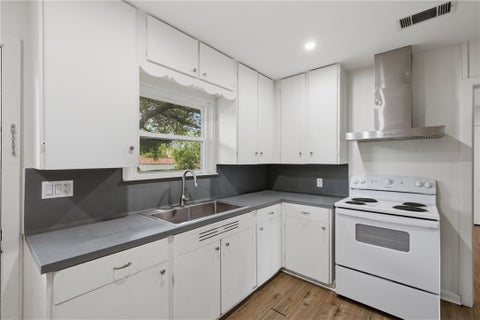 Tiny photo for 1608 Burt Street, Bryan, TX 77802 (MLS # 26012335)
