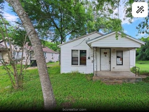 Tiny photo for 1203 Boulevard Street, Bryan, TX 77803 (MLS # 26004903)