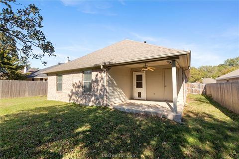 Tiny photo for 2402 Pleasant Rose Circle, Bryan, TX 77808 (MLS # 26003322)