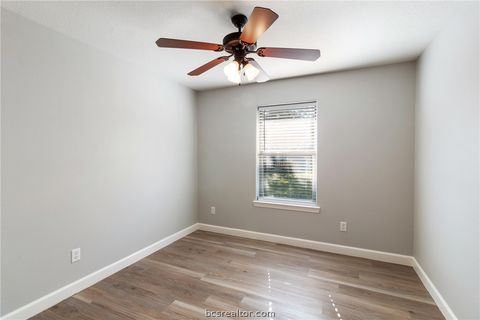 Tiny photo for 2402 Pleasant Rose Circle, Bryan, TX 77808 (MLS # 26003322)