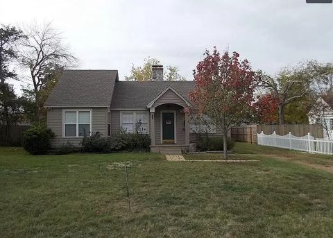 Photo of 704 Hereford Street, College Station, TX 77840 (MLS # 25012283)