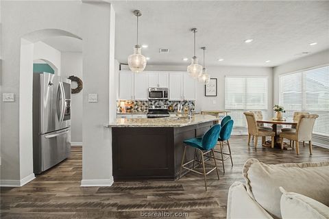 Tiny photo for 2111 Markley Drive, Bryan, TX 77807 (MLS # 26000390)