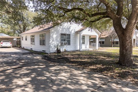 Photo of 1308 Antone Street, Bryan, TX 77803 (MLS # 25013254)