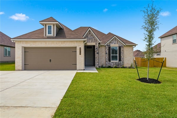 2213 AUTUMN LAKE DR, BRYAN, TX 77807 - Image b51c4397fcbd014f017aa286eca92d4e/1001015250