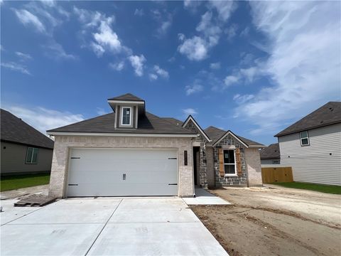 Photo of 2213 Autumn Lake Drive, Bryan, TX 77807 (MLS # 26007522)