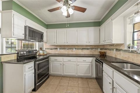 Tiny photo for 8711 Bent Tree Drive, College Station, TX 77845 (MLS # 26005661)