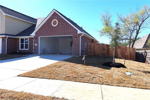 Tiny photo for 2000 Reagan Court, Bryan, TX 77802 (MLS # 26000706)