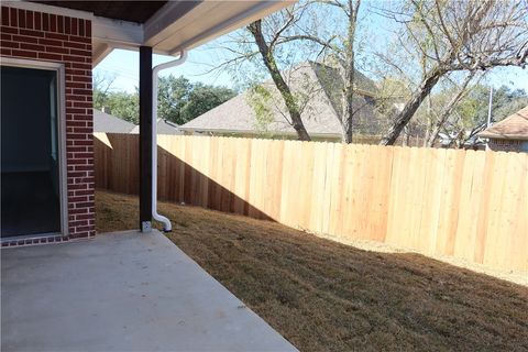 Tiny photo for 2000 Reagan Court, Bryan, TX 77802 (MLS # 26000706)