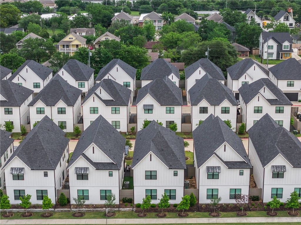 Photo of 263 Estates Circle, College Station, TX 77840 (MLS # 26005145)