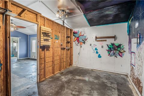 Tiny photo for 124 12th Street, Somerville, TX 77879 (MLS # 26002142)