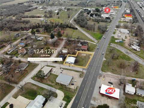 Tiny photo for 124 12th Street, Somerville, TX 77879 (MLS # 26002142)