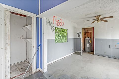 Tiny photo for 124 12th Street, Somerville, TX 77879 (MLS # 26002142)