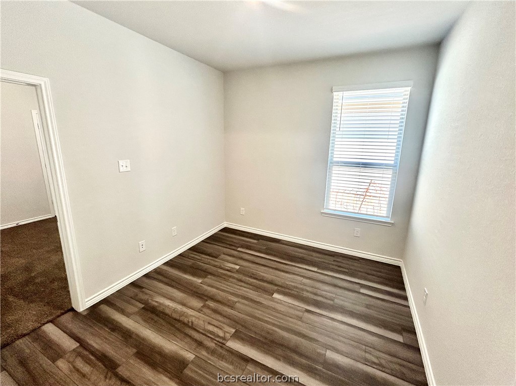 College Station, Texas 77845, United States, 3 Bedrooms Bedrooms, ,2 BathroomsBathrooms,Residential,Pending,59131