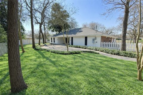 Tiny photo for 6 Arnold Palmer Lane, Hilltop Lakes, TX 77871 (MLS # 26001948)