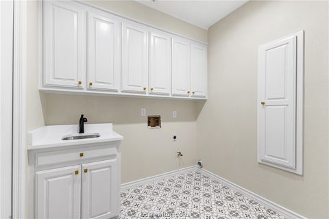 Tiny photo for 2013 Pebblestone Court, College Station, TX 77845 (MLS # 26000760)