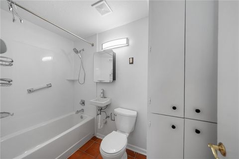 Tiny photo for 7303 Long Point Road, Houston, TX 77055 (MLS # 26004121)