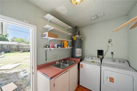 Tiny photo for 7303 Long Point Road, Houston, TX 77055 (MLS # 26004121)