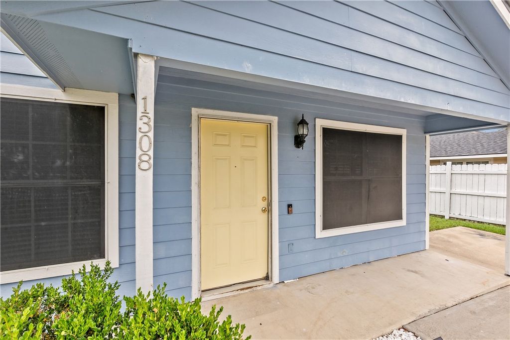 Photo of 1308 Celias Dream, Bryan, TX 77803 (MLS # 26004597)