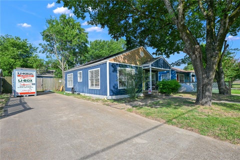 Tiny photo for 1207 E 26th Street, Bryan, TX 77803 (MLS # 26008919)