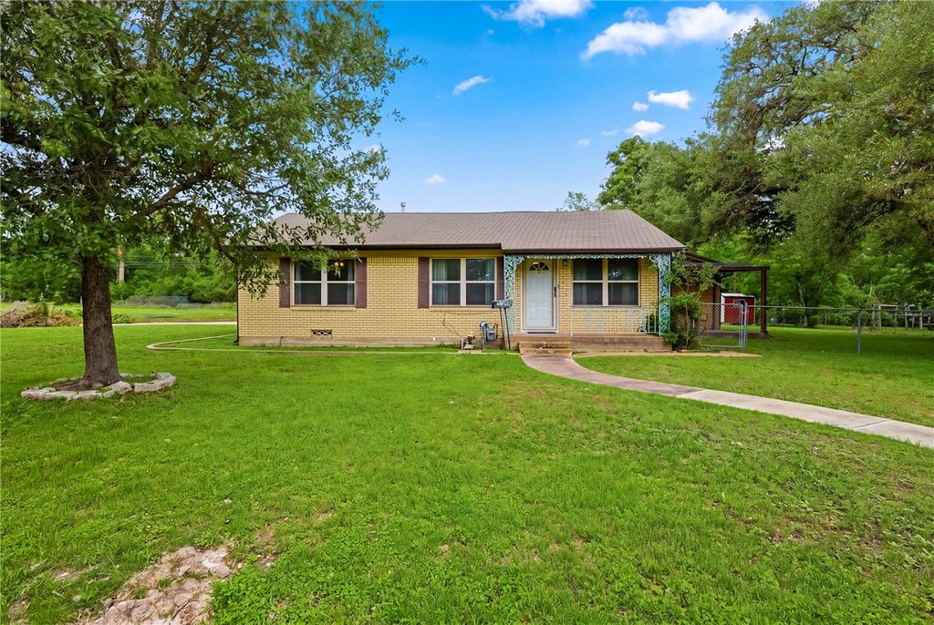 Photo of 806 Mary Lake Drive, Bryan, TX 77802 (MLS # 26004709)