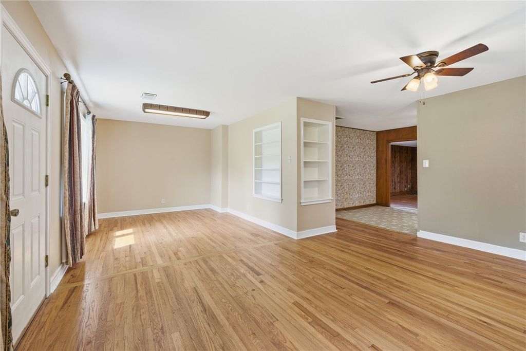 Photo of 806 Mary Lake Drive, Bryan, TX 77802 (MLS # 26004709)