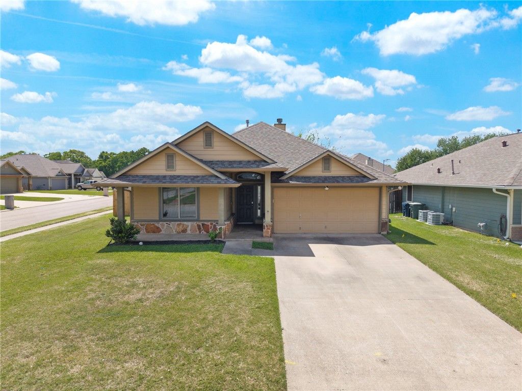 Photo of 1700 Kingsgate Drive, Bryan, TX 77807 (MLS # 26004021)