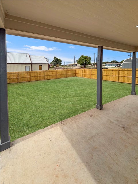 Tiny photo for 405 Martin Luther King Jr Street, Franklin, TX 77856 (MLS # 26012138)