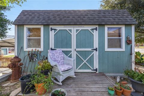 Tiny photo for 207 S Hill Street, Caldwell, TX 77836 (MLS # 26000544)