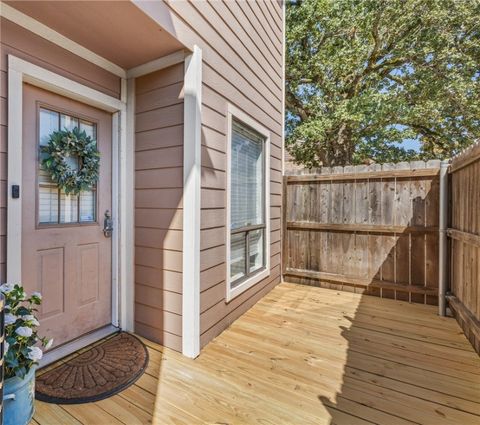 Photo of 2807 Wildflower Drive #12, Bryan, TX 77802 (MLS # 25010904)