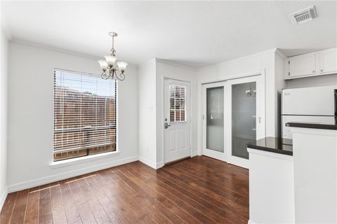 Tiny photo for 2807 Wildflower Drive #12, Bryan, TX 77802 (MLS # 25010904)