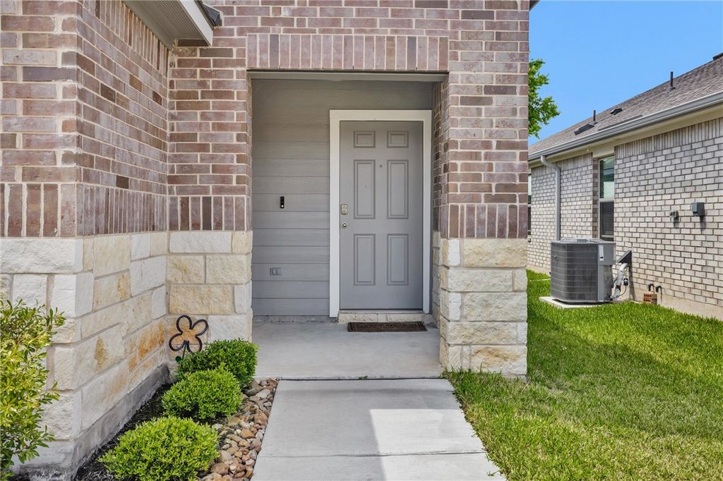 Photo of 2518 River Way Drive, Navasota, TX 77868 (MLS # 26004390)