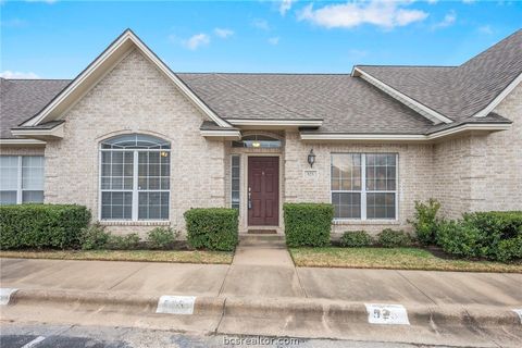 Photo of 525 Fraternity Row, College Station, TX 77845 (MLS # 26001989)