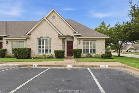 Photo of 300 Fraternity, College Station, TX 77845 (MLS # 26006315)