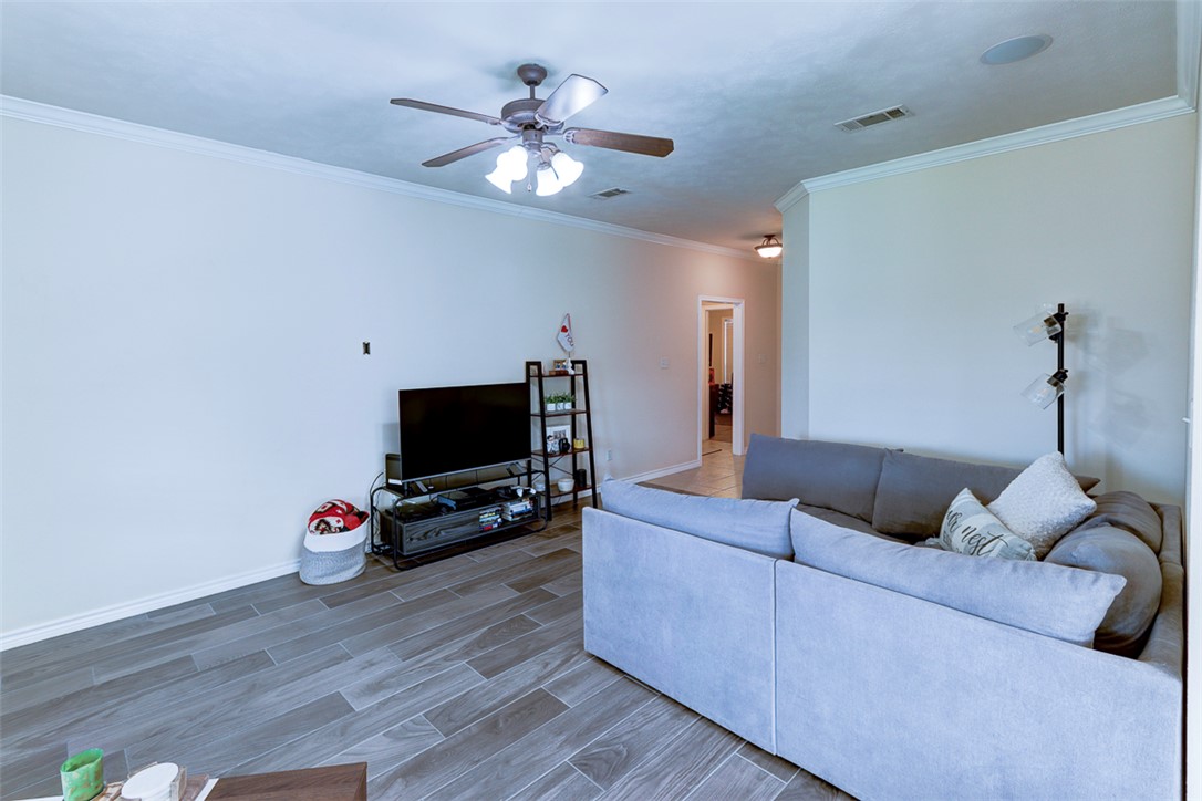 College Station, Texas 77845, United States, 3 Bedrooms Bedrooms, ,2 BathroomsBathrooms,Residential,Active,205978