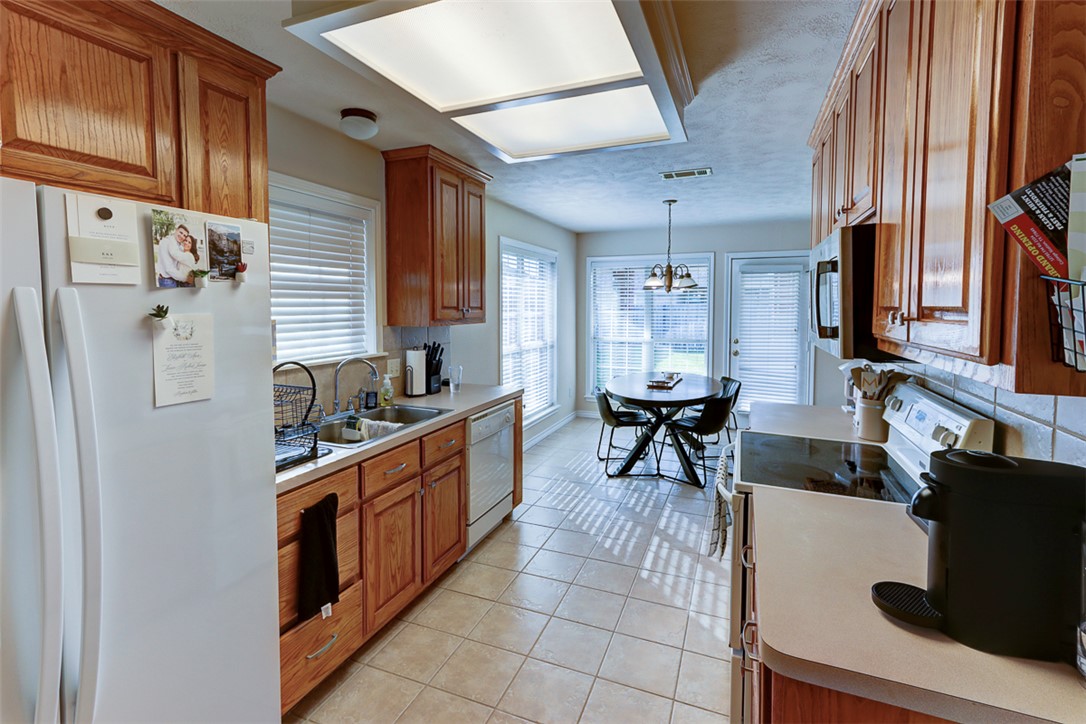 College Station, Texas 77845, United States, 3 Bedrooms Bedrooms, ,2 BathroomsBathrooms,Residential,Active,205978