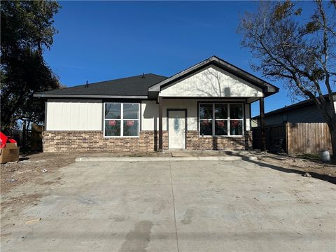 Photo of 1105 Phoenix Street, College Station, TX 77840 (MLS # 25013006)