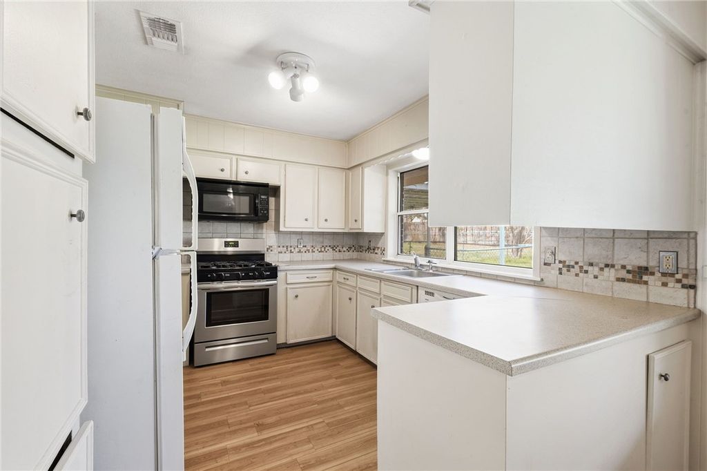 Photo of 1511 Barak Lane, Bryan, TX 77802 (MLS # 26002716)