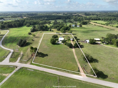 Photo of 5850 Trackside Road, Chappell Hill, TX 77426 (MLS # 26009932)